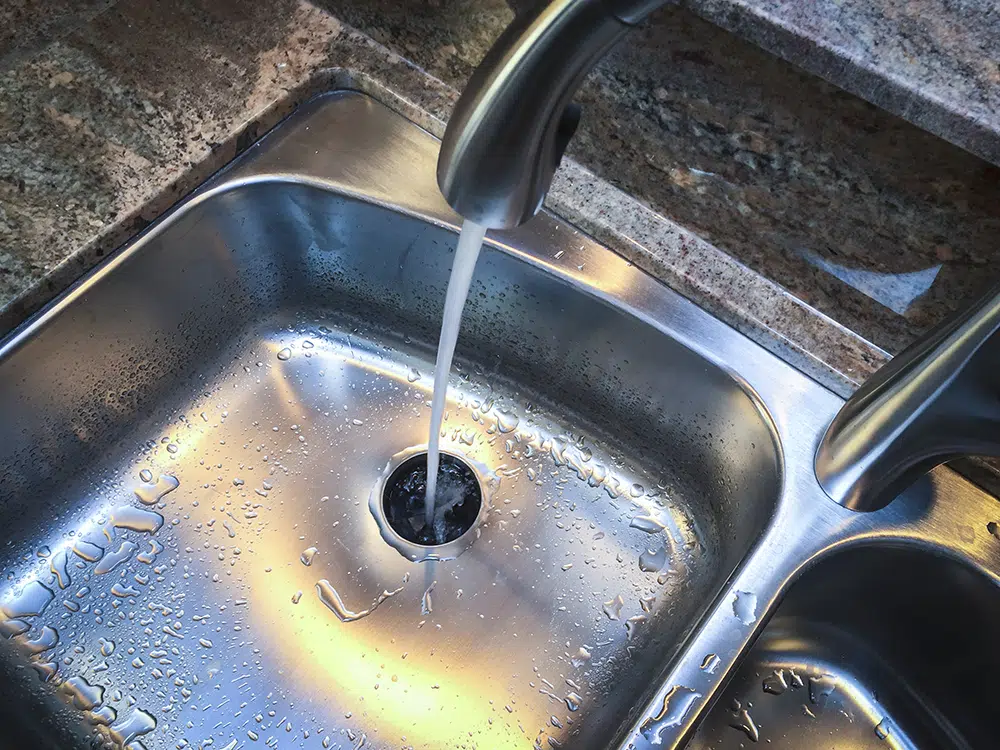 Running kitchen sink